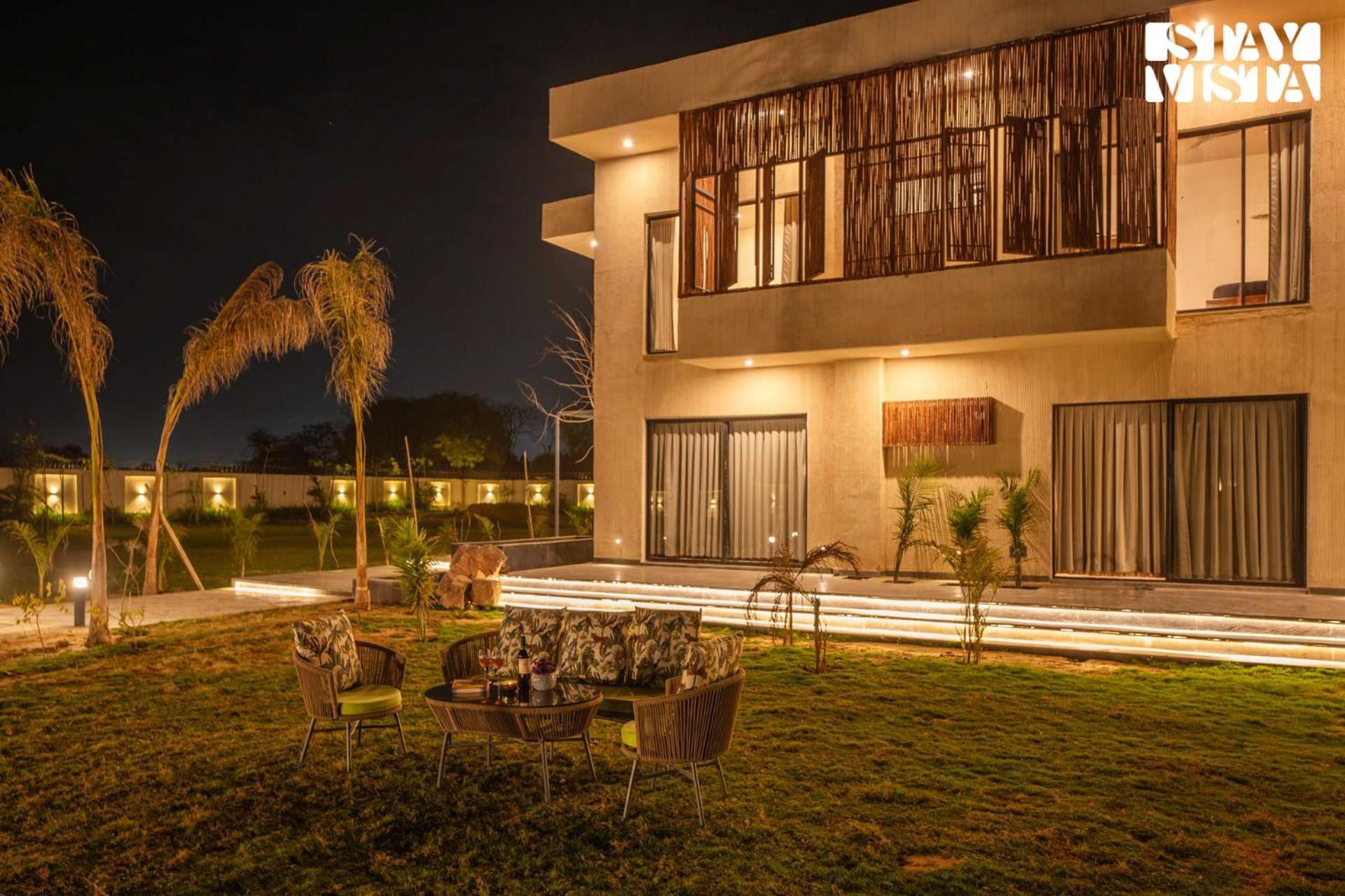 Stayvista'S The Sweet Life - 5Bhk Farm-View Pet-Friendly Villa With Outdoor Pool Sohna Dış mekan fotoğraf