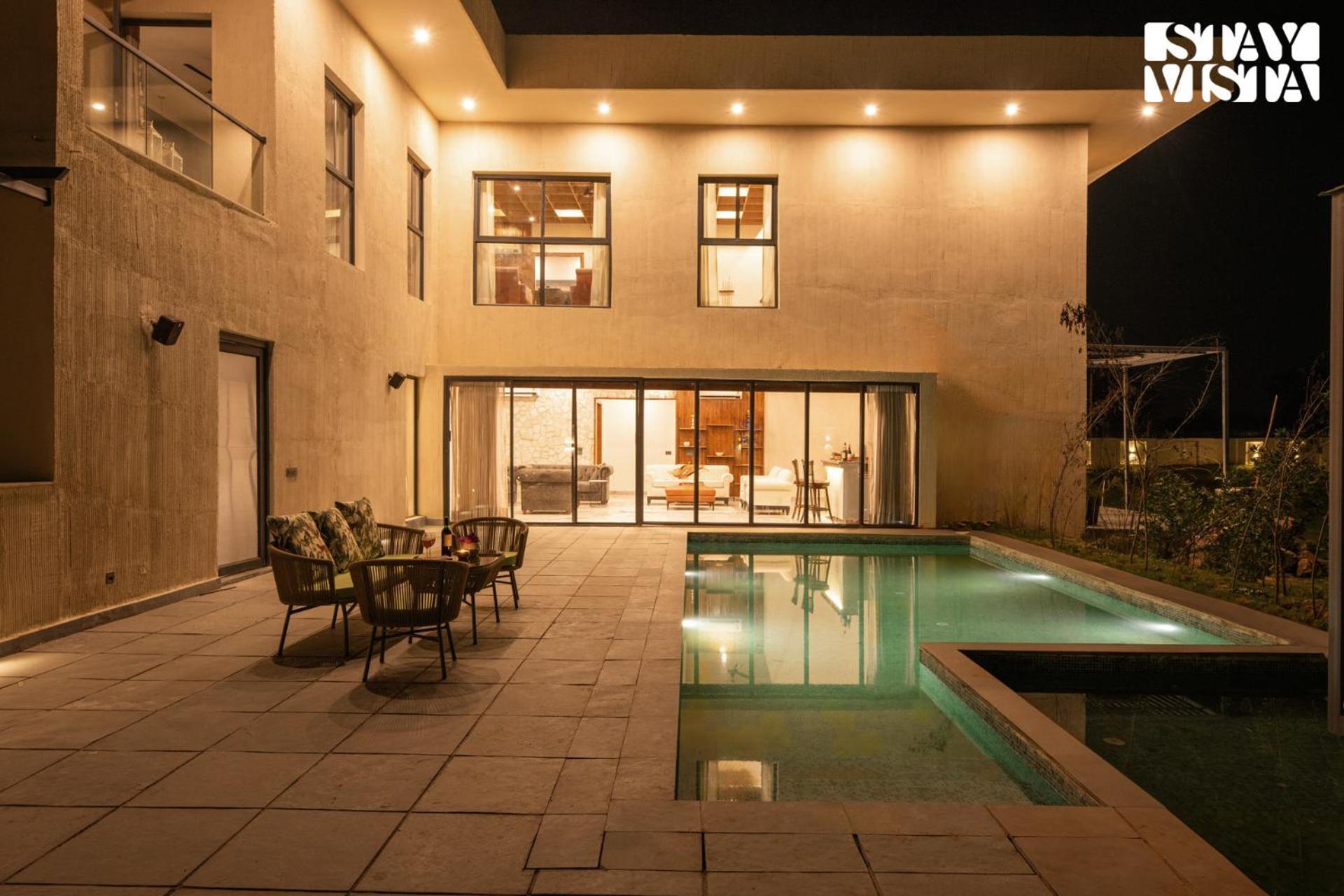 Stayvista'S The Sweet Life - 5Bhk Farm-View Pet-Friendly Villa With Outdoor Pool Sohna Dış mekan fotoğraf